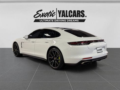 Used 2021 Porsche Panamera 4S w/ Premium Package image 3