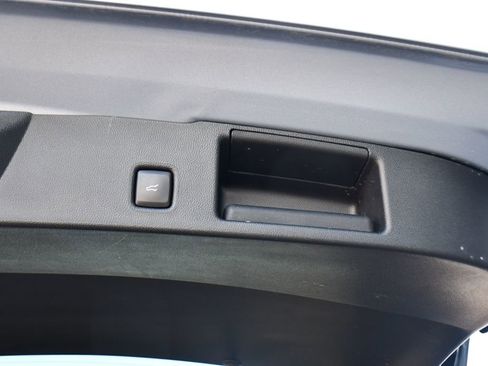 Used 2022 Ford Escape SE w/ Convenience Package image 19