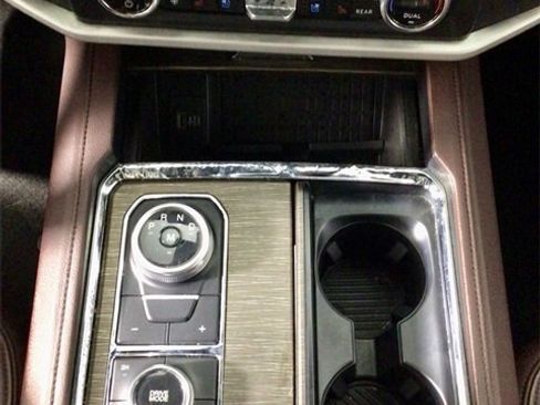 Used 2024 Ford Expedition Max Limited image 28