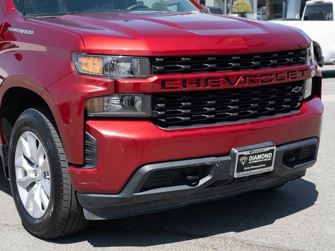 Used 2022 Chevrolet Silverado 1500 Custom w/ Safety Confidence Package RWD image 9