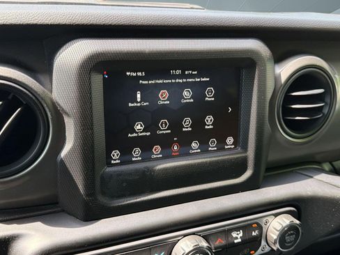 Used 2022 Jeep Wrangler Unlimited Sport AWD/4WD image 22