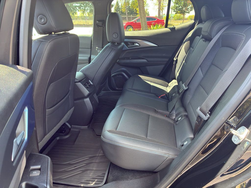 Used 2024 Chevrolet Equinox EV LT AWD/4WD image 37