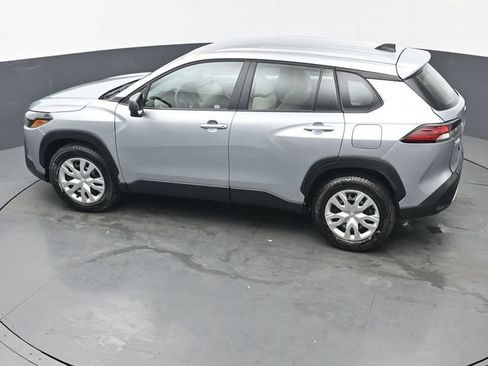 Used 2026 Toyota Corolla Cross L AWD/4WD image 37
