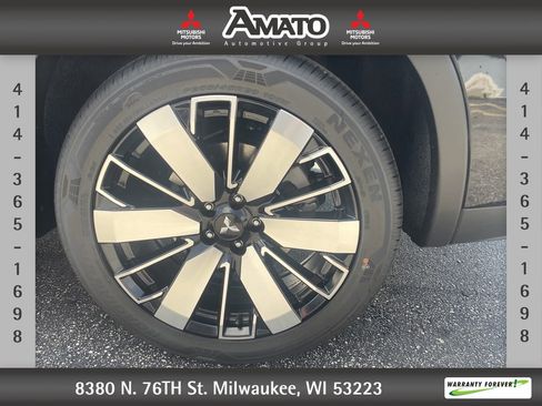 New 2025 Mitsubishi Outlander SE image 33