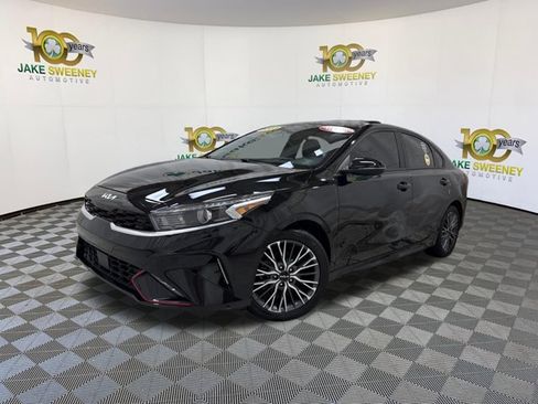 Used 2023 Kia Forte GT-Line w/ GT-Line Premium Package FWD image 4