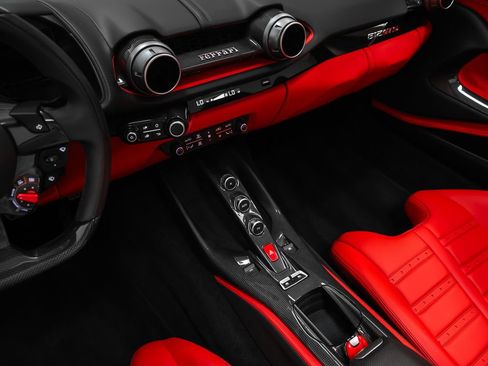 Certified 2022 Ferrari 812 GTS RWD image 60