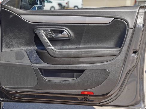 Used 2012 Volkswagen CC Lux Limited image 37
