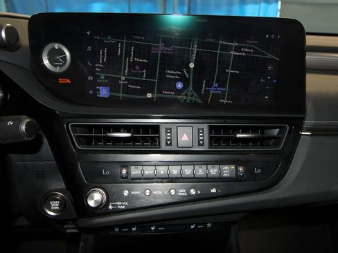 Used 2023 Lexus ES 350 F Sport image 17