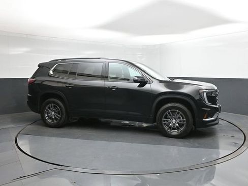 Used 2025 GMC Acadia Elevation image 26