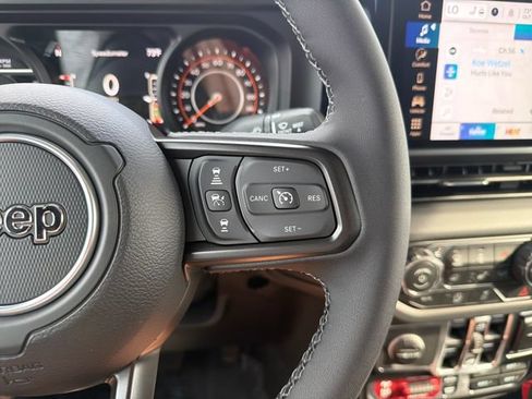 New 2026 Jeep Gladiator Rubicon AWD/4WD image 18
