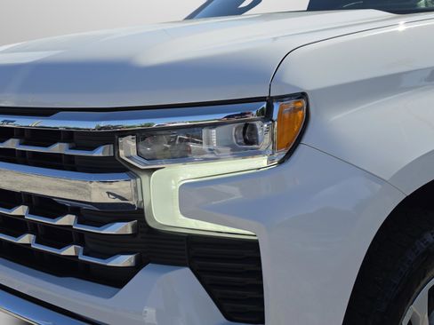 Used 2022 Chevrolet Silverado 1500 LTZ image 38