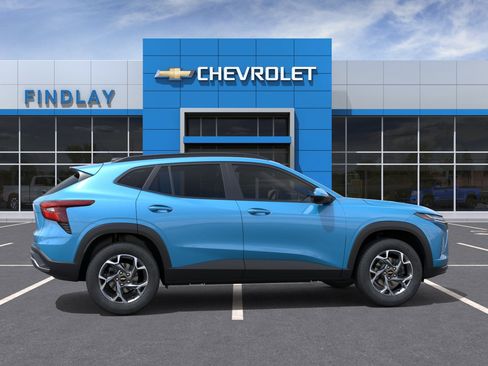 New 2026 Chevrolet Trax LT FWD image 5