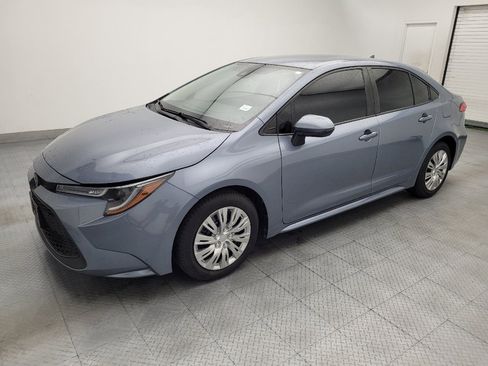 Used 2021 Toyota Corolla LE w/ Carpet Mat Package (TMS) FWD image 2