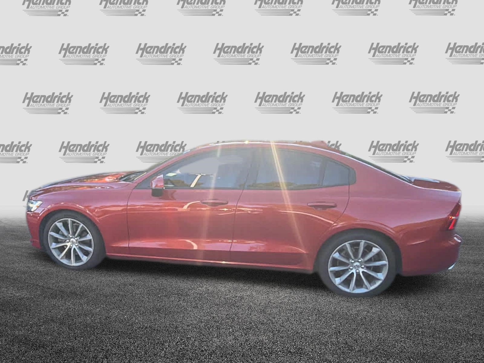 Used 2020 Volvo S60 T5 Momentum FWD image 9