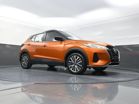 Used 2022 Nissan Kicks SV FWD image 19