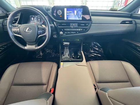 Used 2025 Lexus ES 350 w/ Premium Package FWD image 44