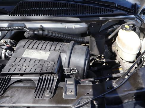 Used 2016 Chevrolet Express 2500 image 34