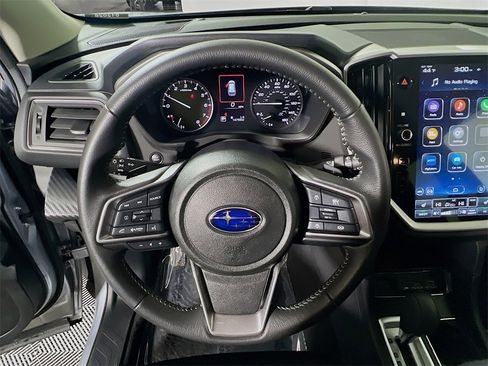 Used 2024 Subaru Ascent Premium w/ Convenience Package image 11