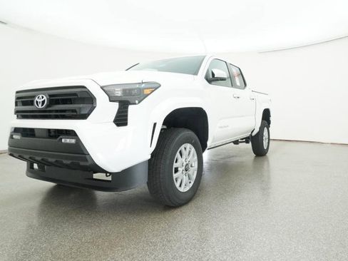 New 2026 Toyota Tacoma SR5 AWD/4WD image 11