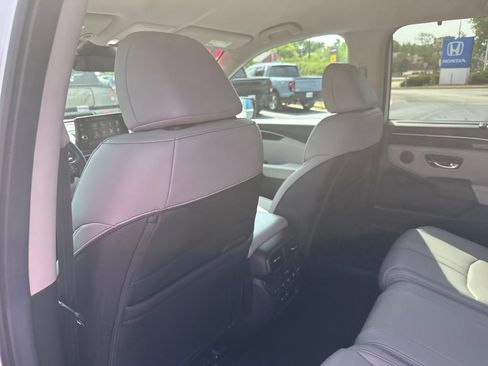 Certified 2025 Honda Pilot EX-L image 21