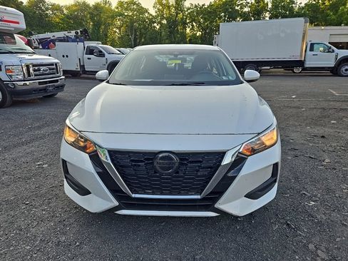 Used 2020 Nissan Sentra SV FWD image 2