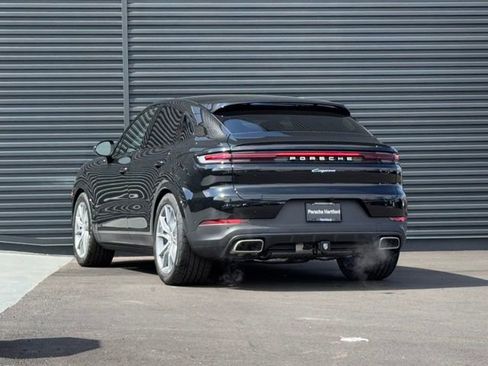 New 2025 Porsche Cayenne Coupe AWD/4WD image 3