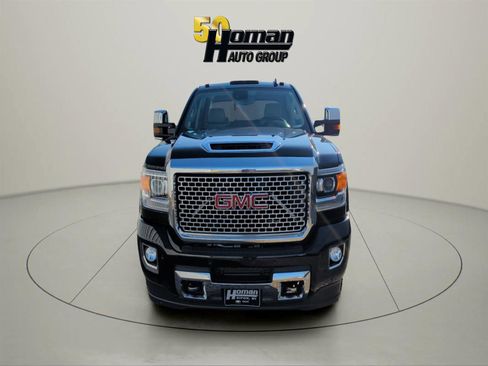 Used 2017 GMC Sierra 3500 Denali w/ Duramax Plus Package image 8