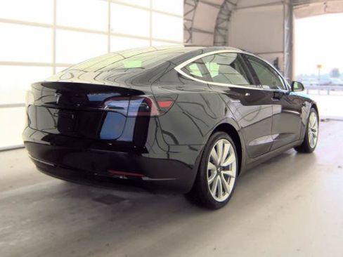 Used 2018 Tesla Model 3 Long Range AWD/4WD image 8