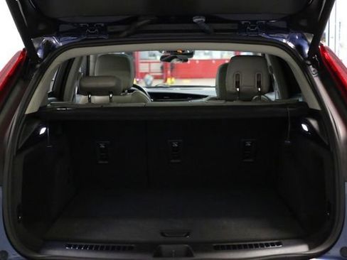 Used 2022 Cadillac XT4 Premium Luxury w/ Technology Package image 28