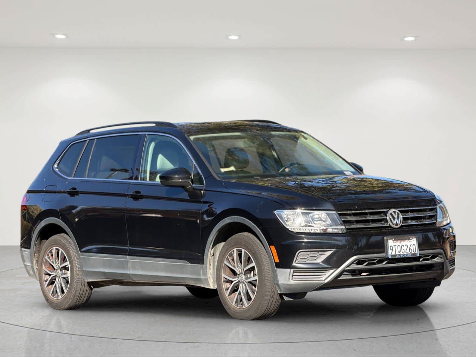 Used 2019 Volkswagen Tiguan SE w/ Panoramic Sunroof Package AWD/4WD image 6