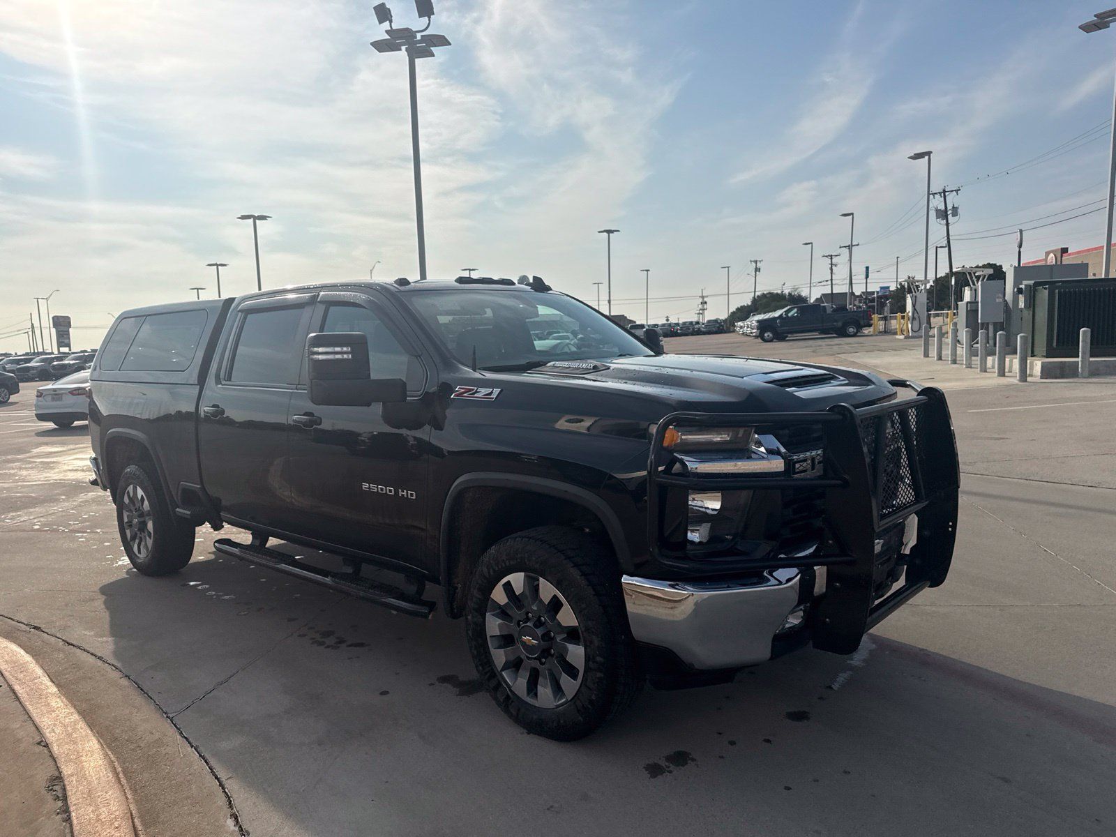 Used 2023 Chevrolet Silverado 2500 LT w/ Convenience Package AWD/4WD image 3