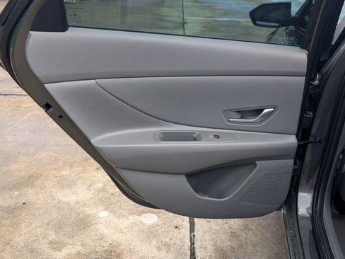 Used 2024 Hyundai Elantra SEL w/ Convenience Package FWD image 22
