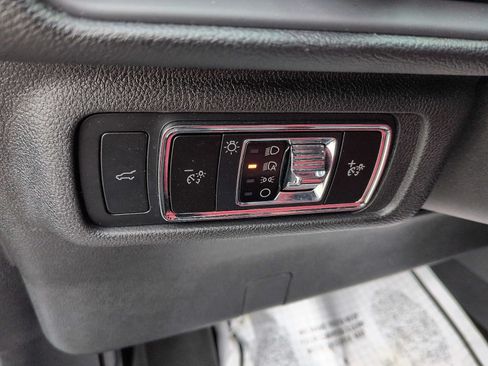 Used 2025 Lincoln Corsair Reserve AWD/4WD image 15