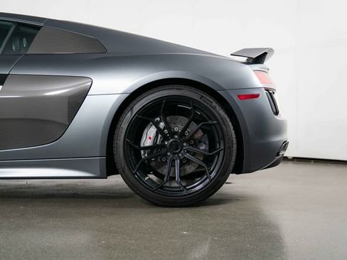 Used 2017 Audi R8 V10 plus AWD/4WD image 13
