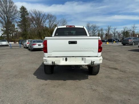 Used 2015 Toyota Tundra SR5 w/ SR5 Upgrade Package image 3