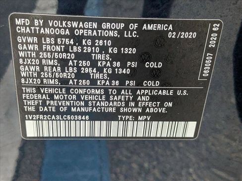 Used 2020 Volkswagen Atlas SE w/ Towing Package image 25