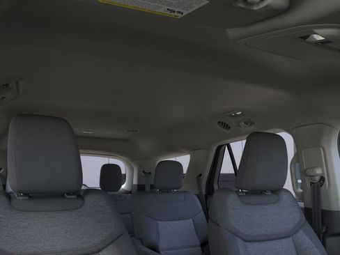 New 2026 Ford Explorer Active RWD image 24