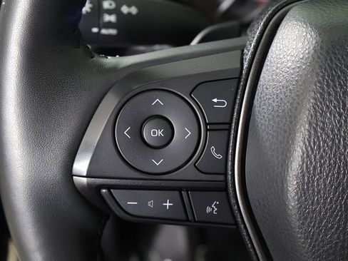 Used 2024 Toyota Camry SE image 39