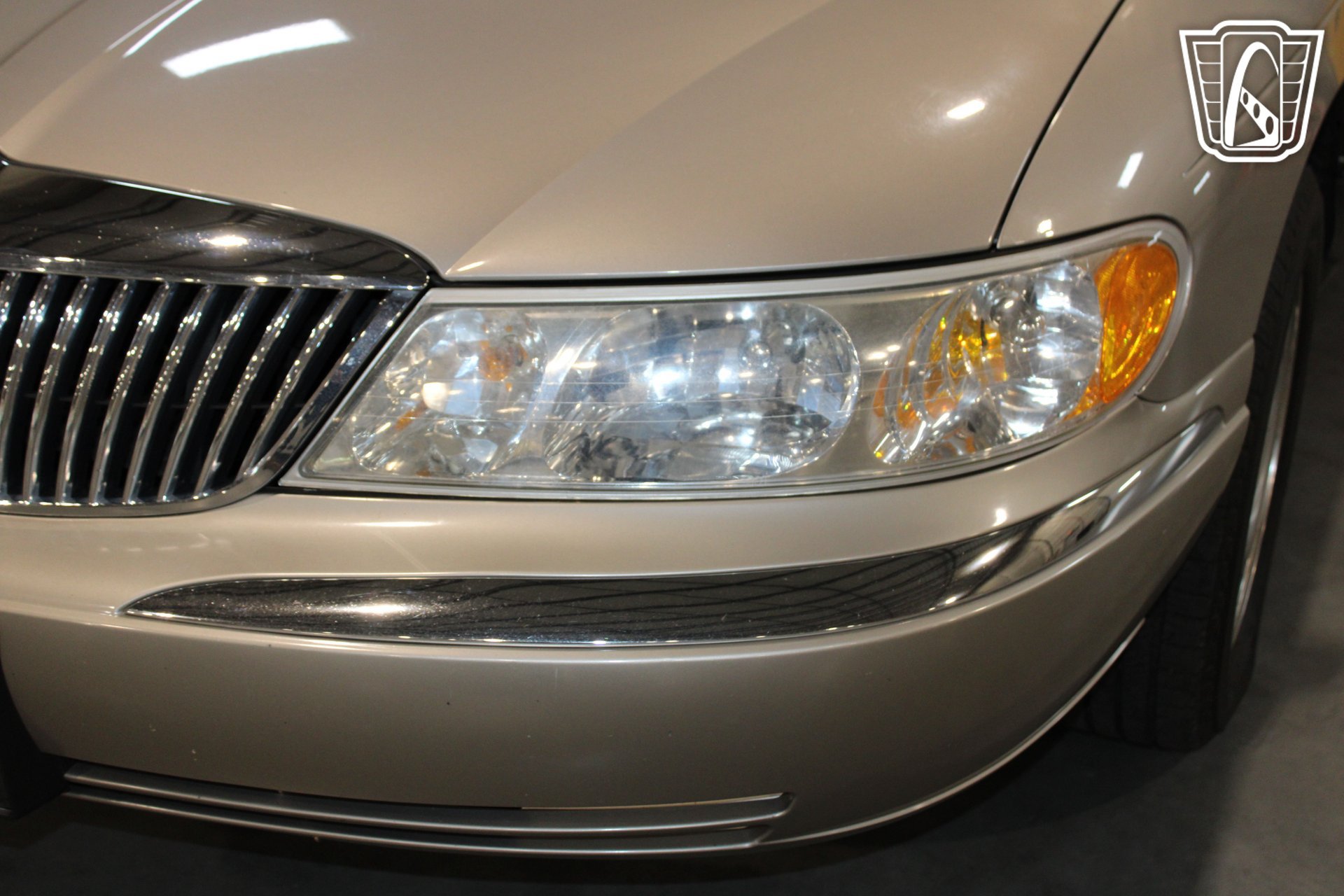 Used 1999 Lincoln Continental FWD image 35