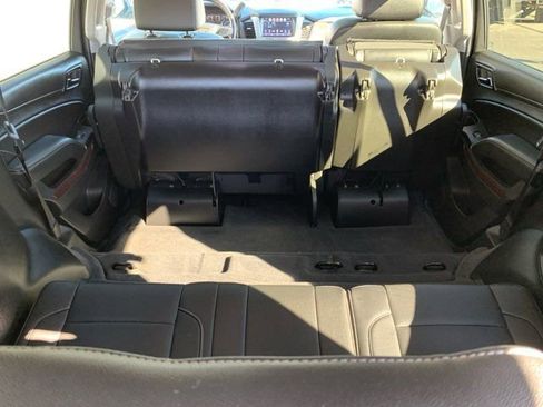 Used 2020 GMC Yukon SLT w/ Open Road Package image 25