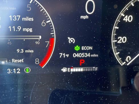 Used 2024 Honda HR-V Sport image 26