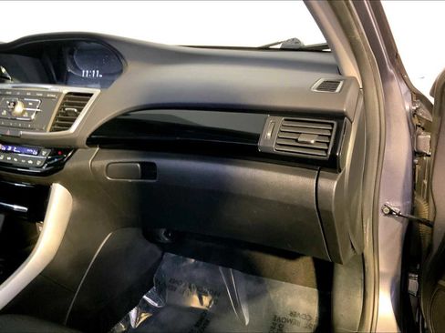Used 2016 Honda Accord LX image 35