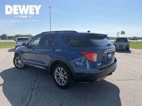 Used 2020 Ford Explorer XLT w/ Equipment Group 202A AWD/4WD image 6