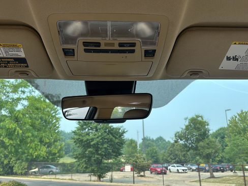 Used 2018 Toyota Highlander XLE AWD/4WD image 28