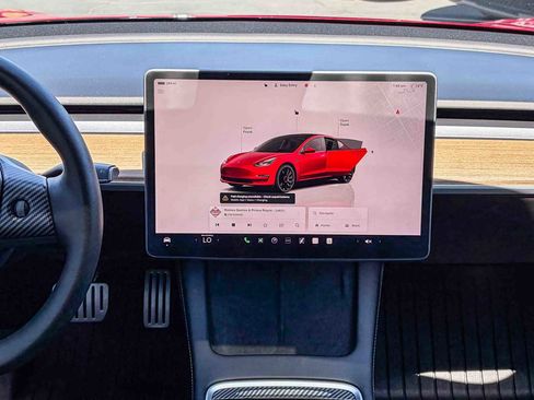 Used 2022 Tesla Model 3 Performance image 12