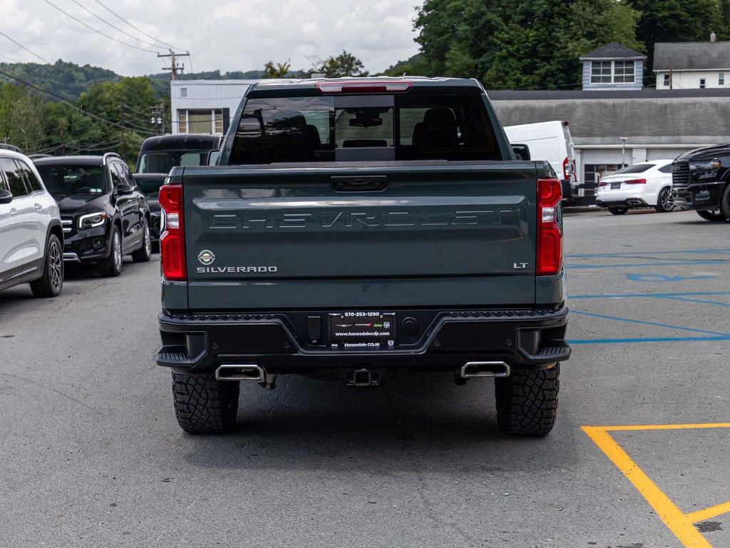Used 2026 Chevrolet Silverado 1500 LT Trail Boss w/ LT Trail Boss Premium Package AWD/4WD image 5