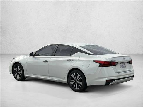 Used 2021 Nissan Altima 2.5 SV image 7