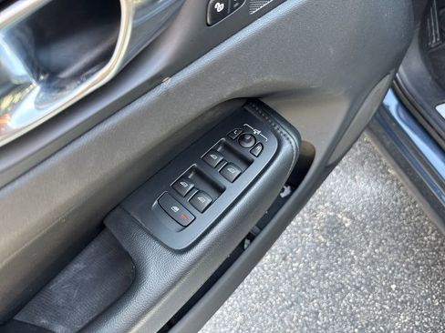 Certified 2023 Volvo XC60 B5 Core w/ Climate Package image 14