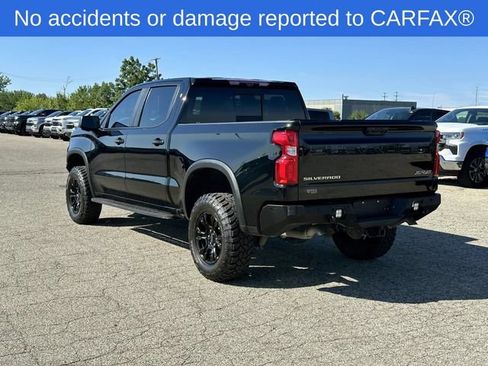 Used 2023 Chevrolet Silverado 1500 ZR2 w/ Technology Package AWD/4WD image 3