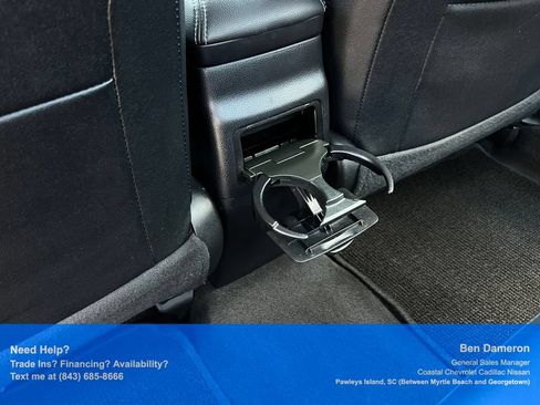 Used 2017 Toyota Corolla SE w/ Carpet Mat Package (TMS) FWD image 16